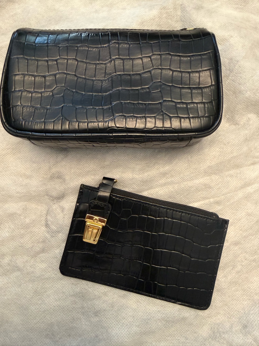 Vintage Etienne Aigner black croc-embossed leather pouch clutch & ID card holder - Picture 7 of 8